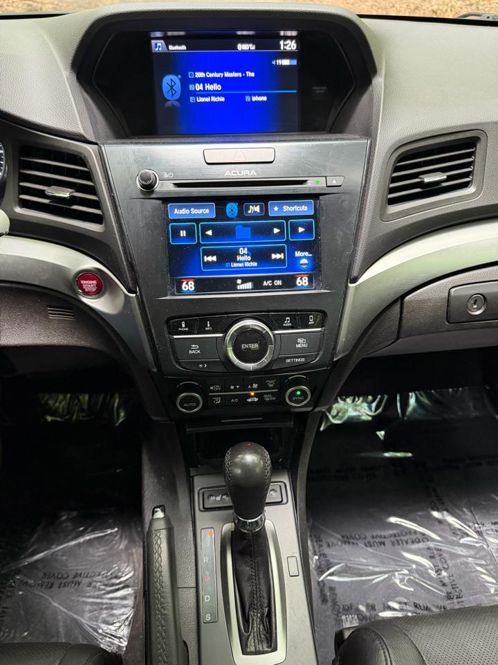 Acura ILX 8-Spd AT w/ Premium Package 2017