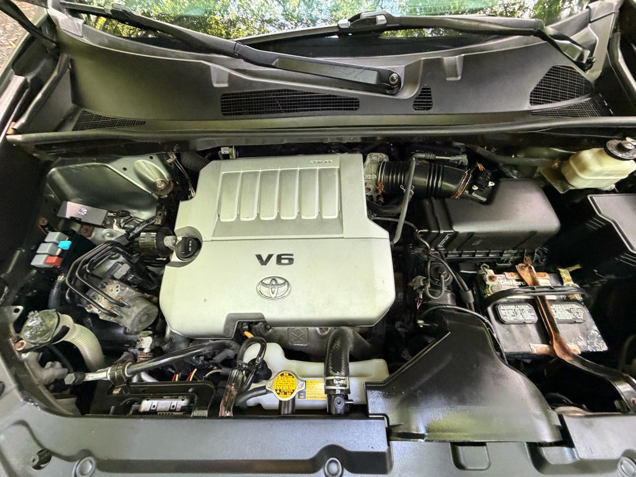 Toyota Highlander Base 4WD 2013