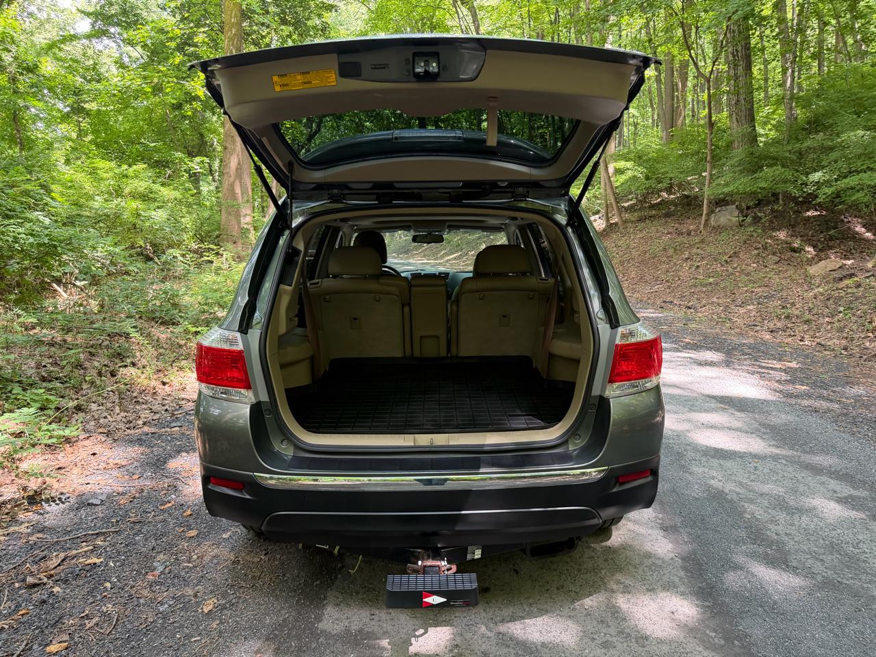 Toyota Highlander Base 4WD 2013