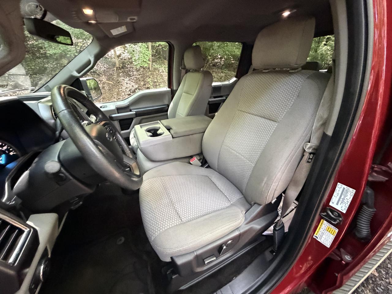 Ford F-150 XL SuperCrew 5.5-ft. Bed 4WD 2015
