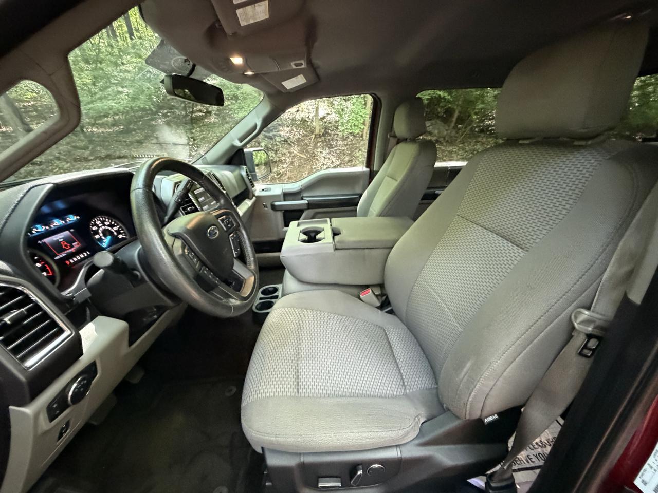 Ford F-150 XL SuperCrew 5.5-ft. Bed 4WD 2015