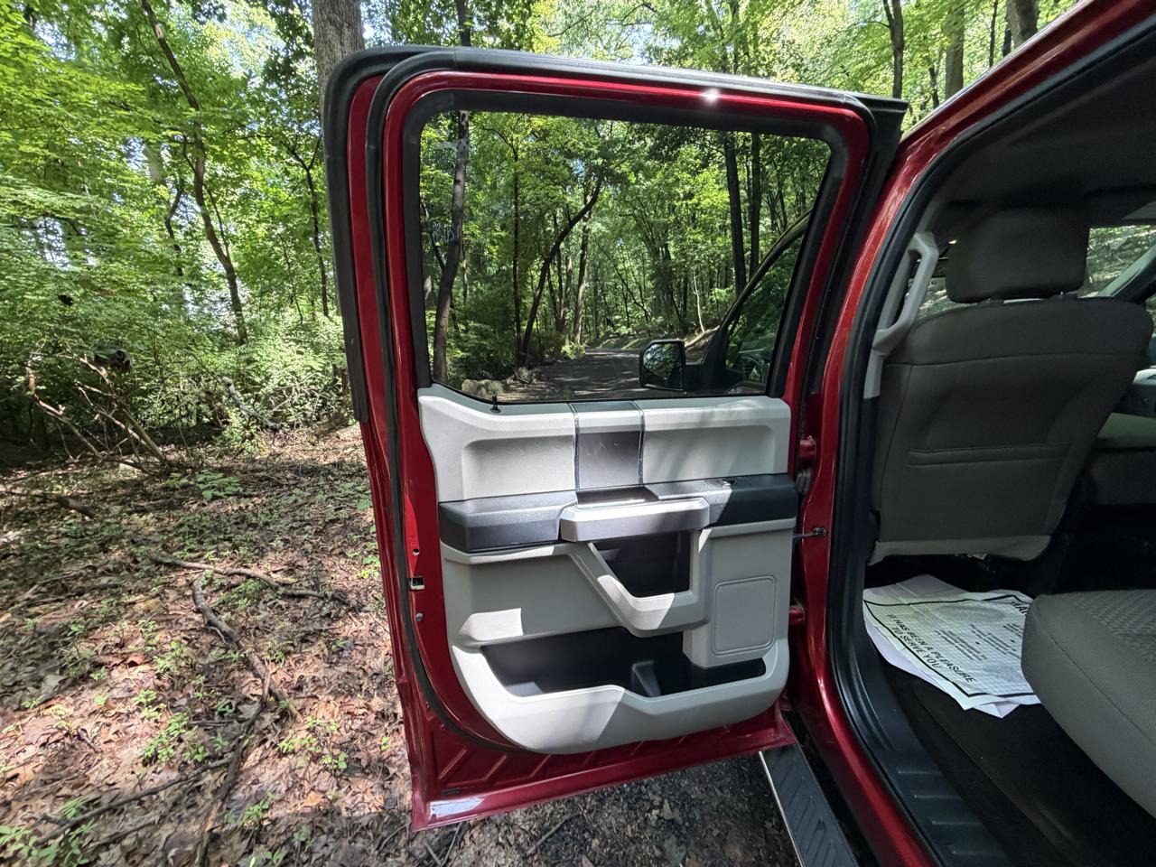 Ford F-150 XL SuperCrew 5.5-ft. Bed 4WD 2015
