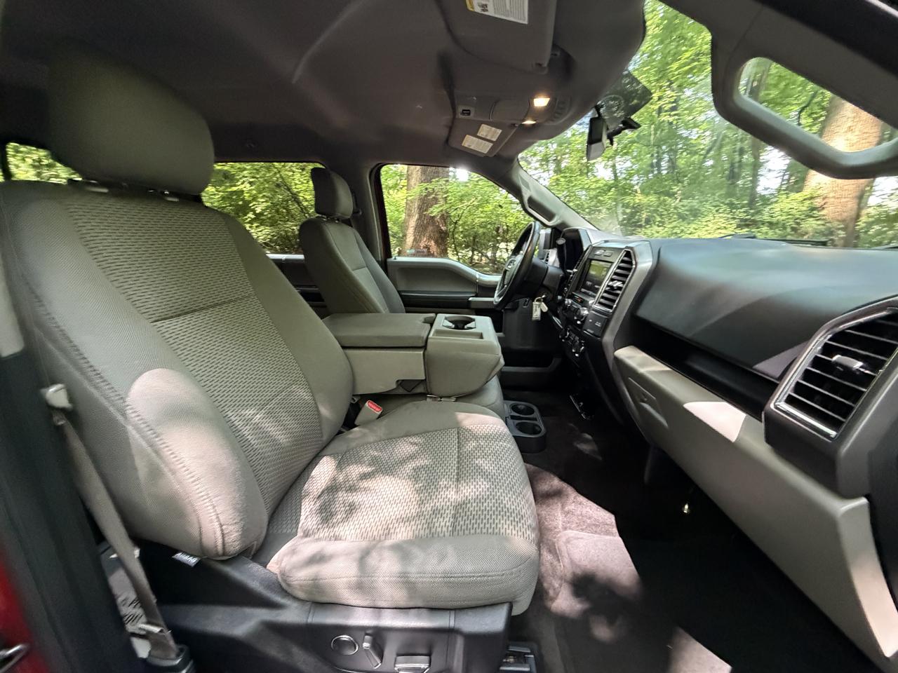 Ford F-150 XL SuperCrew 5.5-ft. Bed 4WD 2015