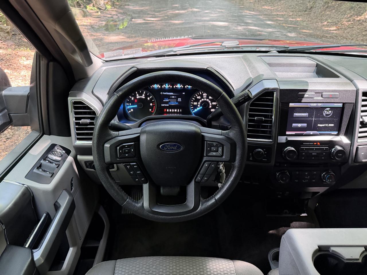 Ford F-150 XL SuperCrew 5.5-ft. Bed 4WD 2015