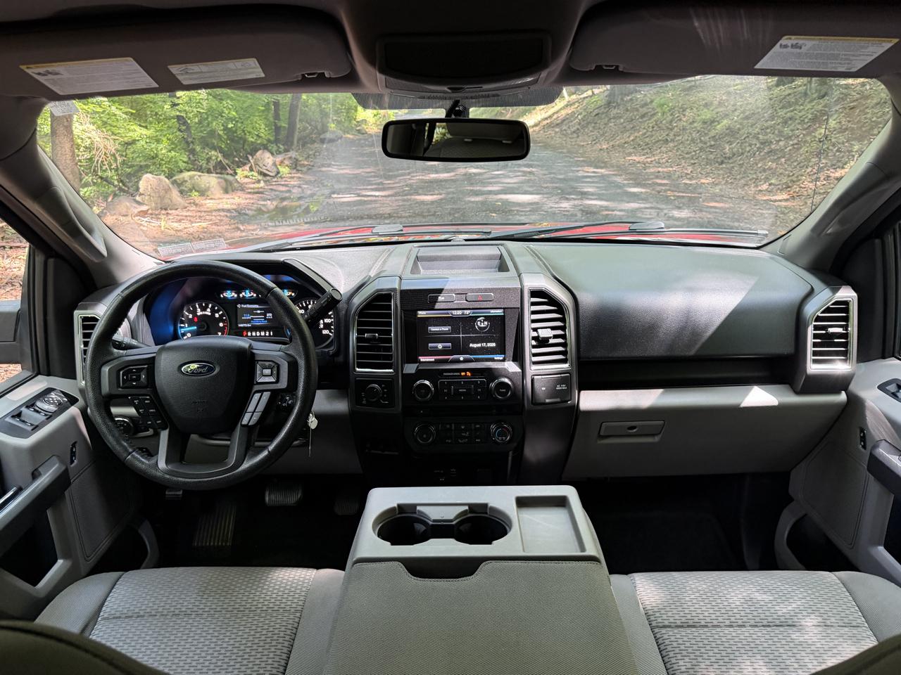 Ford F-150 XL SuperCrew 5.5-ft. Bed 4WD 2015