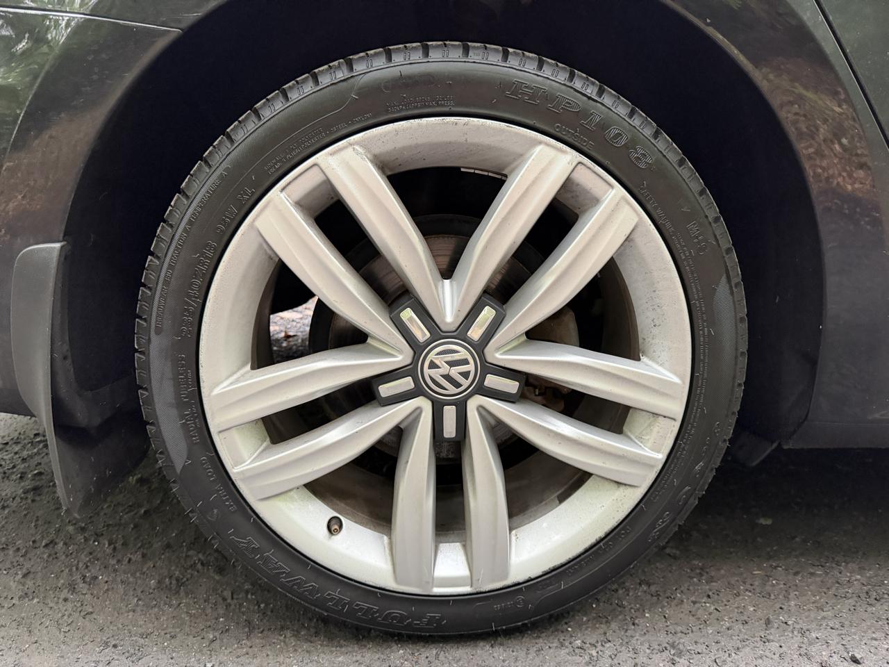 Volkswagen Passat SE w/Technology 2017