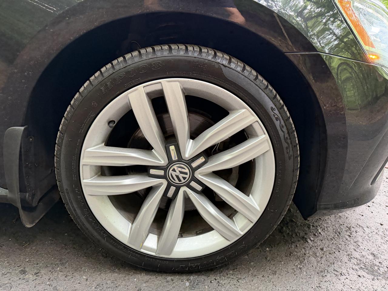Volkswagen Passat SE w/Technology 2017
