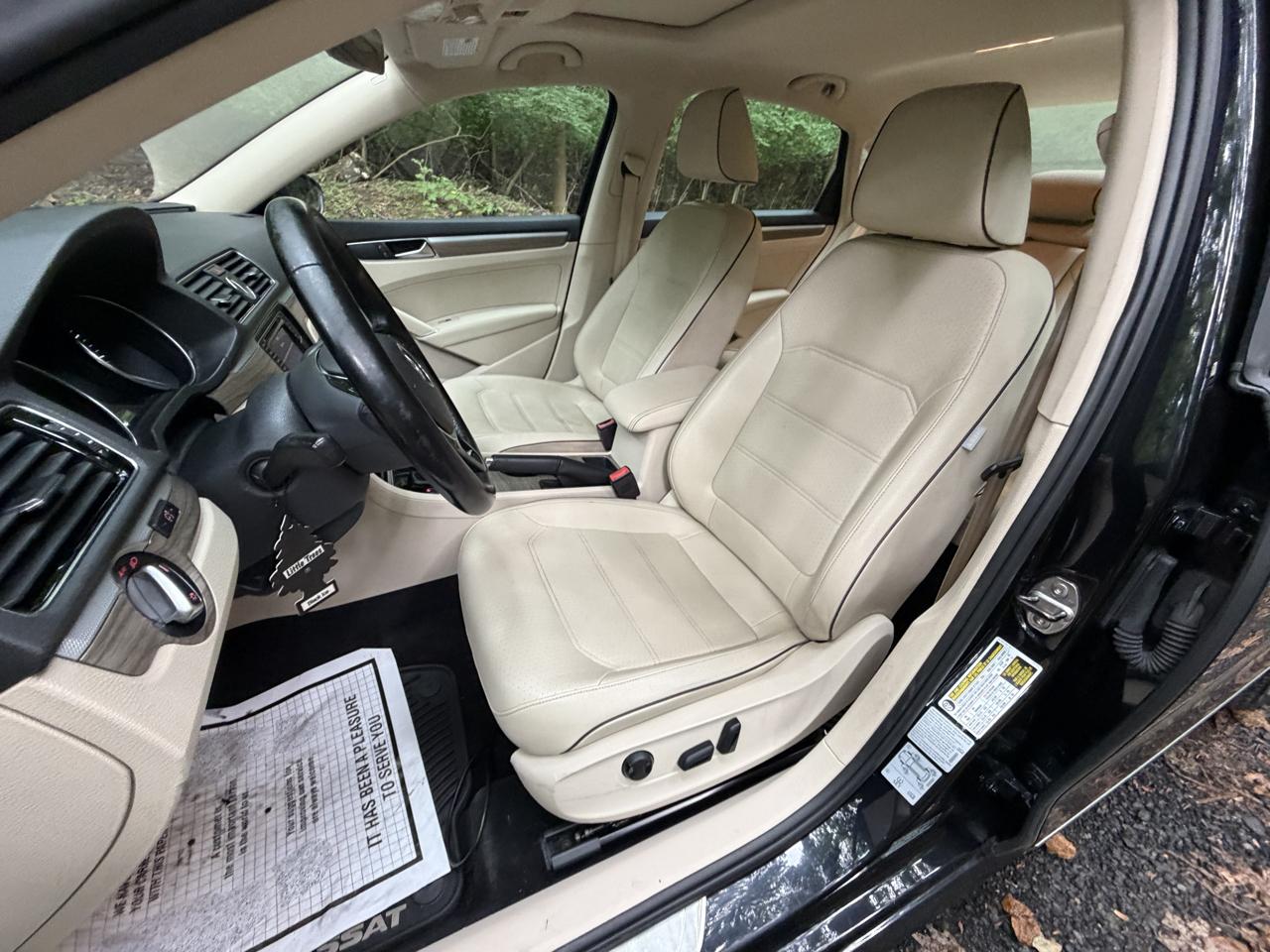 Volkswagen Passat SE w/Technology 2017