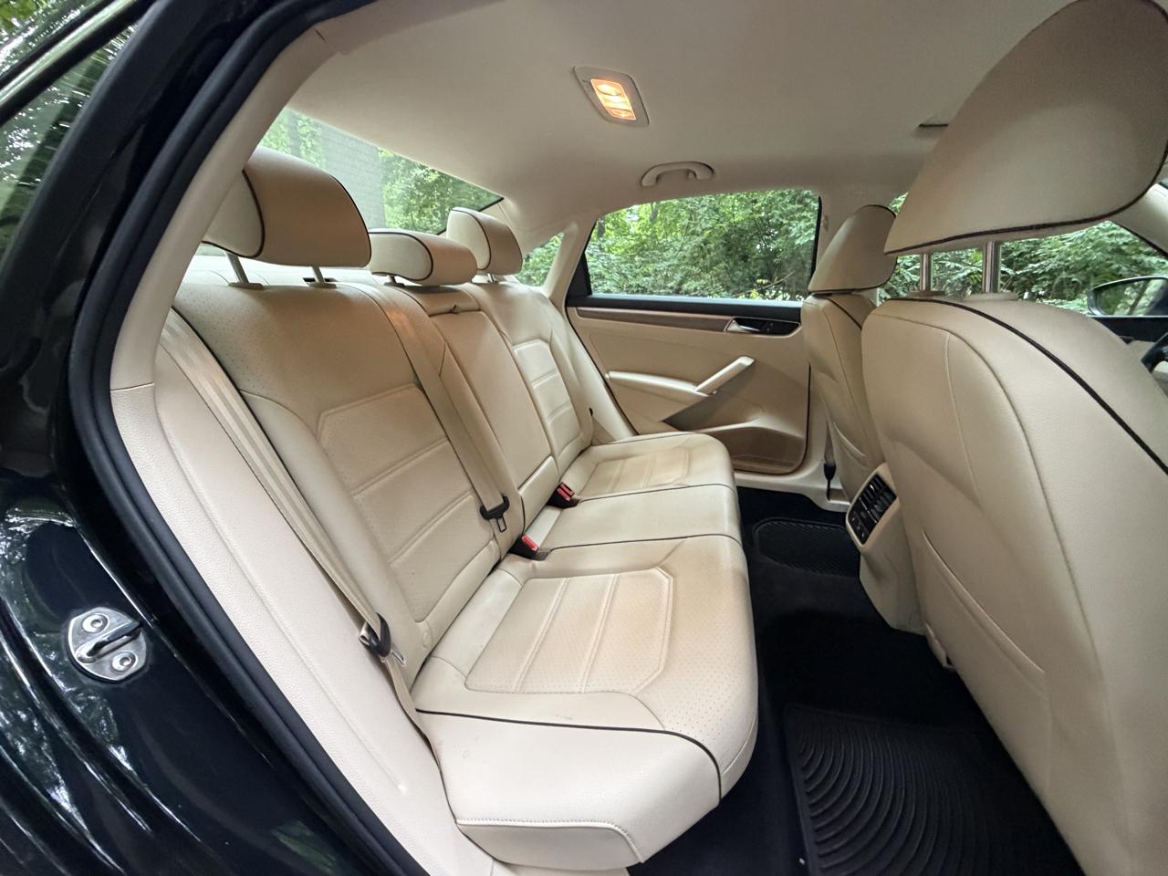 Volkswagen Passat SE w/Technology 2017