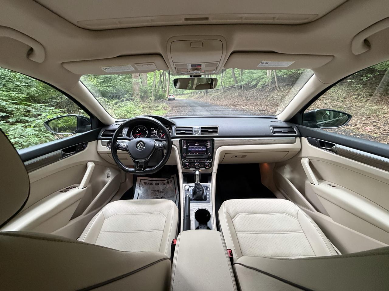 Volkswagen Passat SE w/Technology 2017