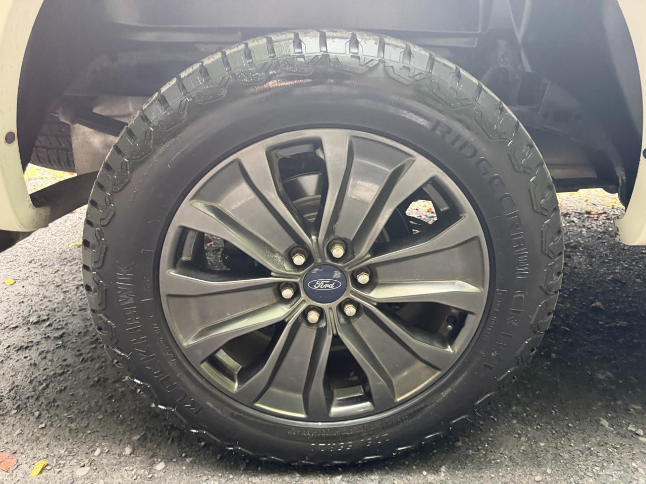 Ford F-150 XL SuperCrew 5.5-ft. Bed 4WD 2015