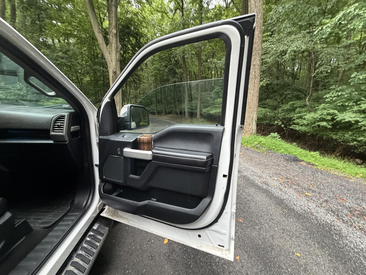 Ford F-150 XL SuperCrew 5.5-ft. Bed 4WD 2015