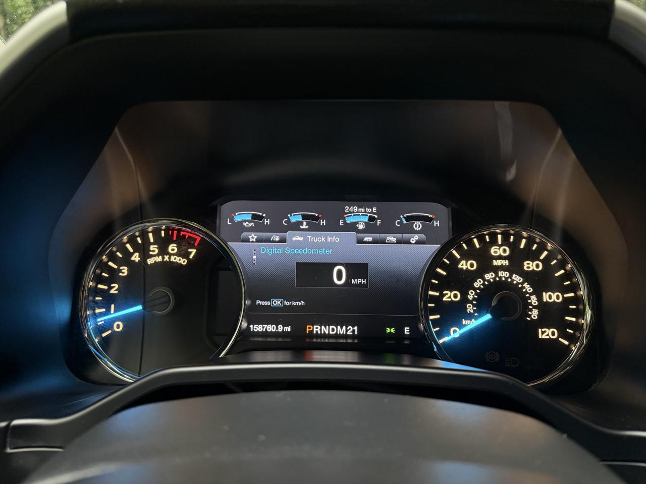 Ford F-150 XL SuperCrew 5.5-ft. Bed 4WD 2015