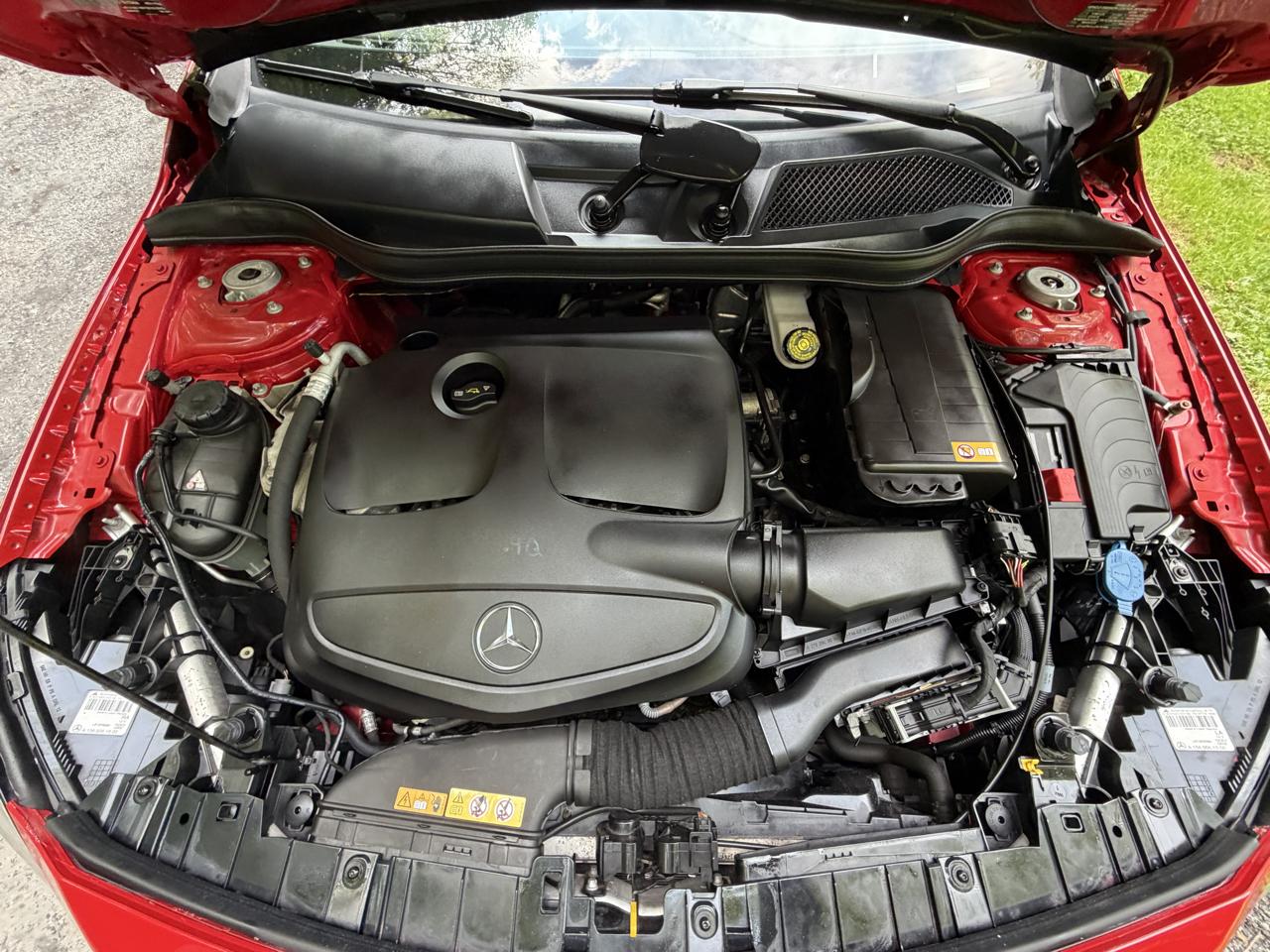 Mercedes-Benz GLA-Class GLA250 4MATIC 2015