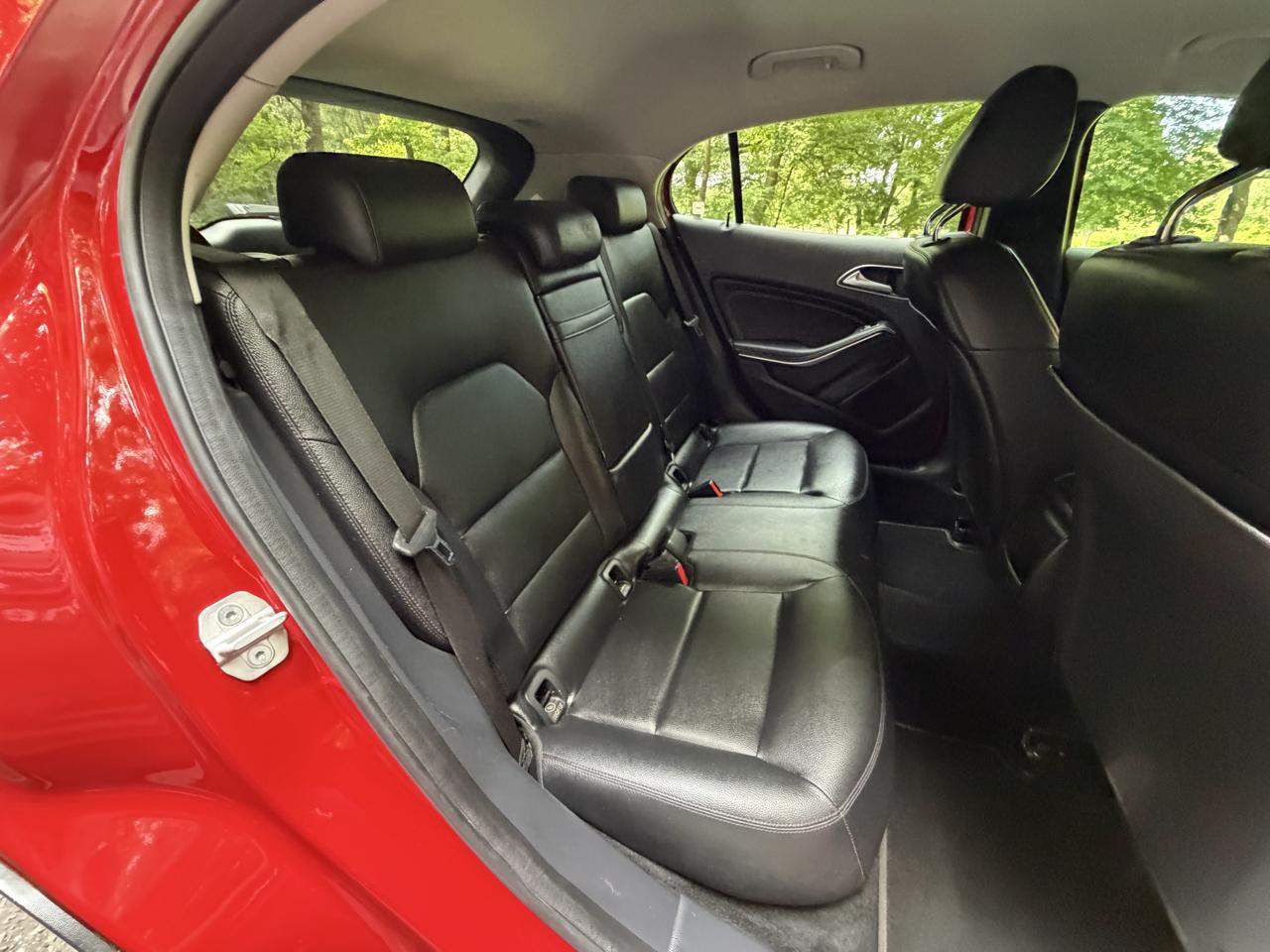 Mercedes-Benz GLA-Class GLA250 4MATIC 2015