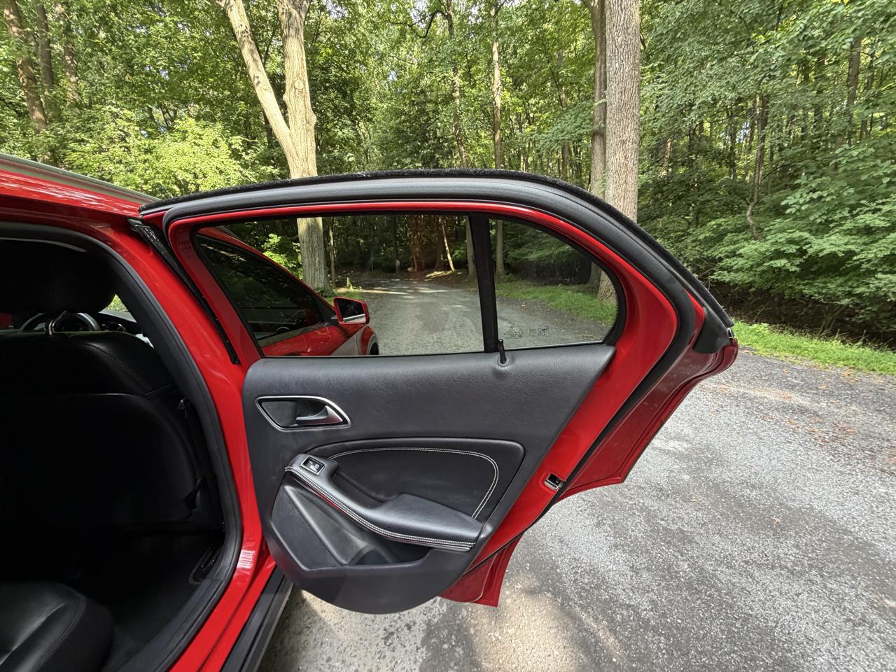 Mercedes-Benz GLA-Class GLA250 4MATIC 2015