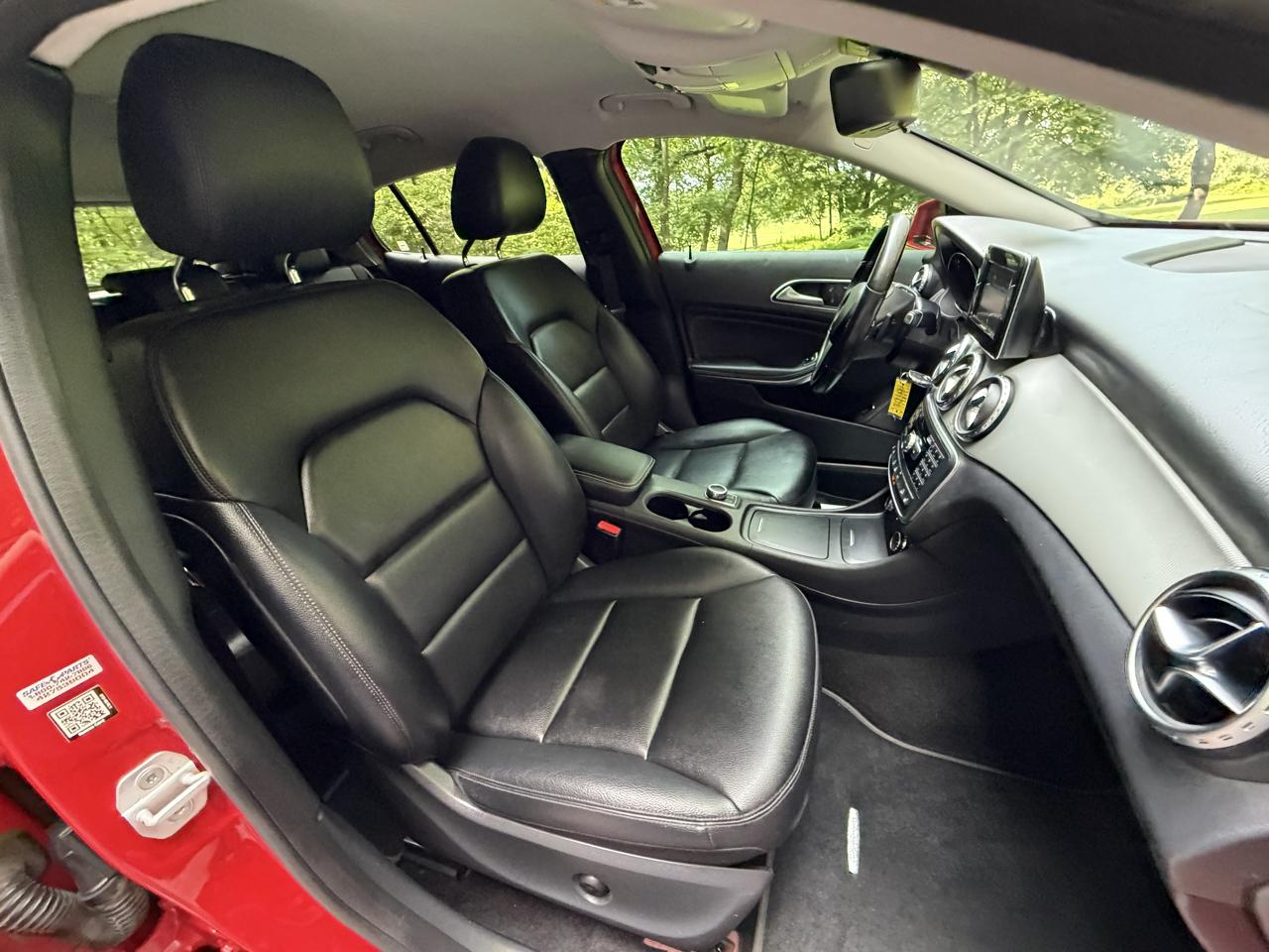 Mercedes-Benz GLA-Class GLA250 4MATIC 2015