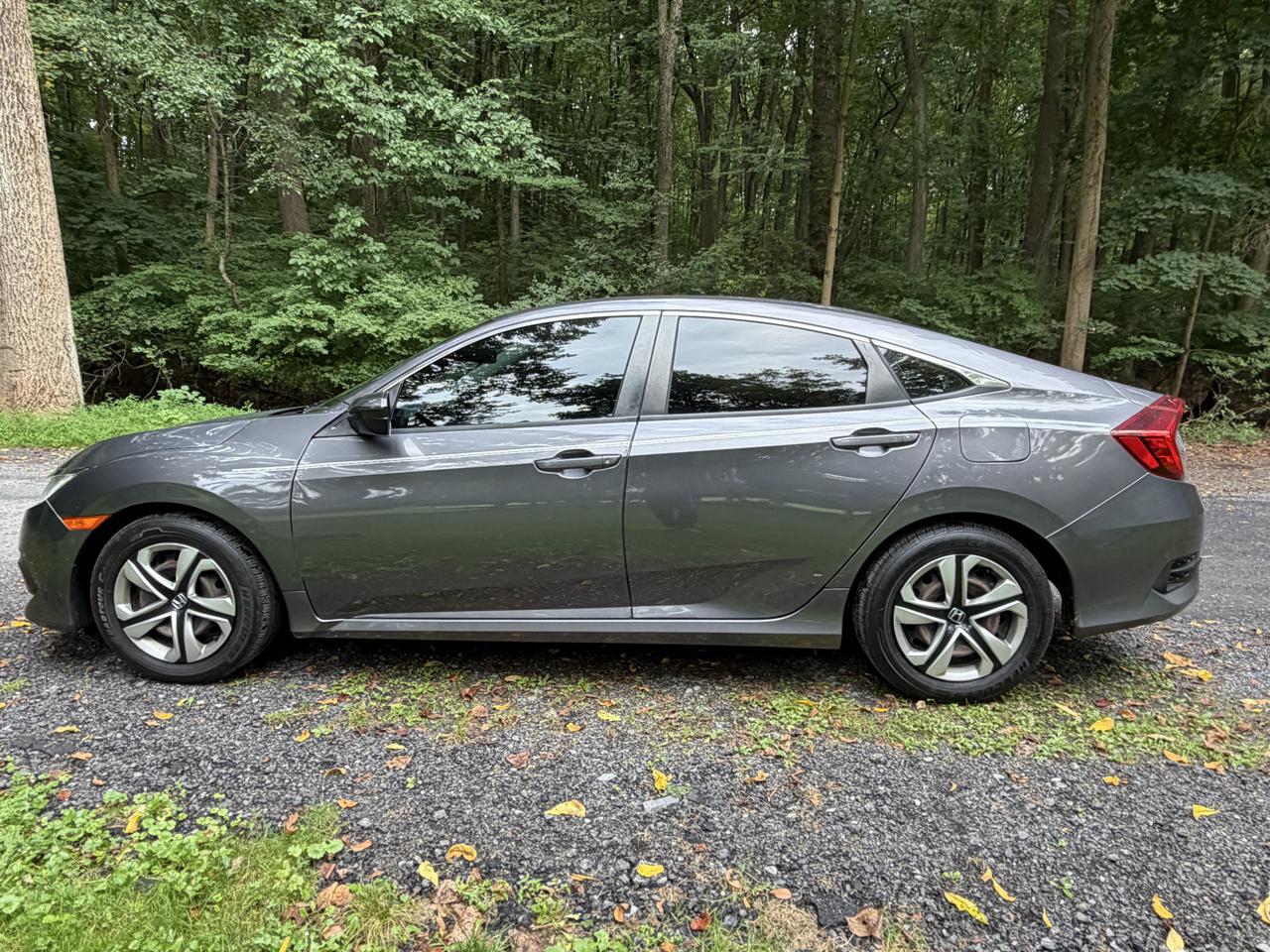 Honda Civic LX Sedan CVT 2017