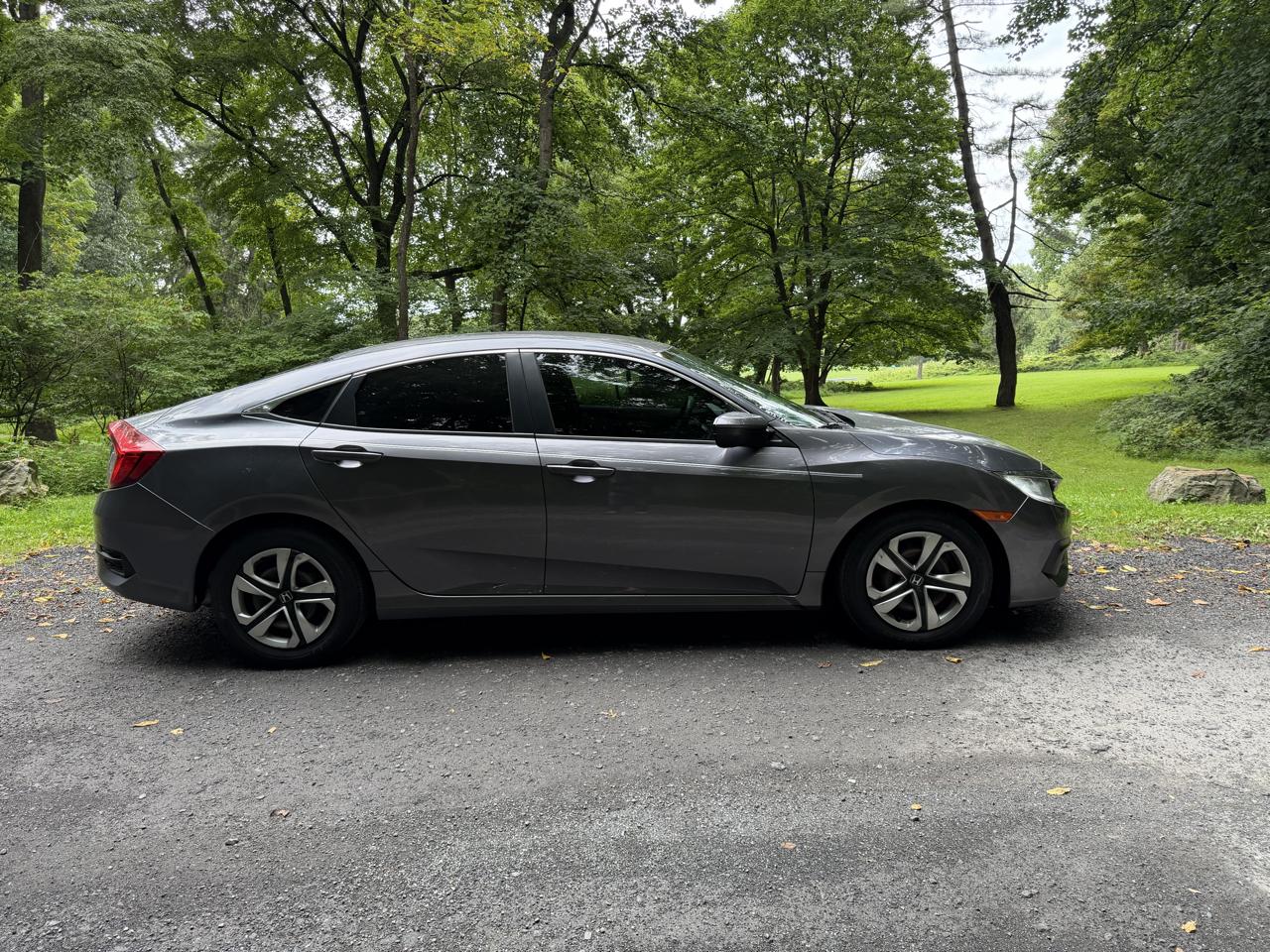 Honda Civic LX Sedan CVT 2017