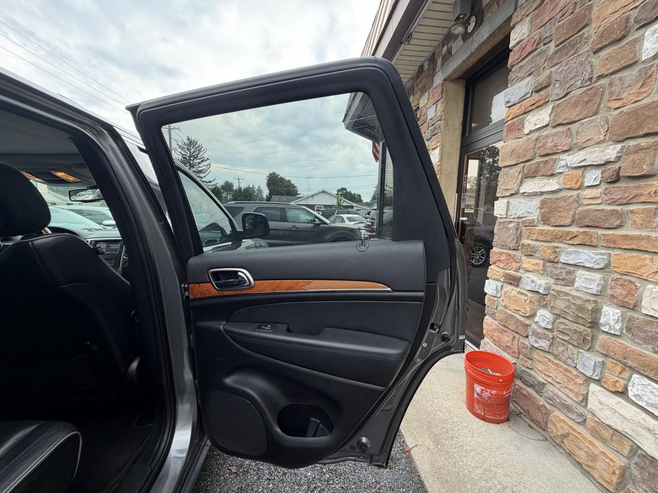 Jeep Grand Cherokee Overland 4WD 2013