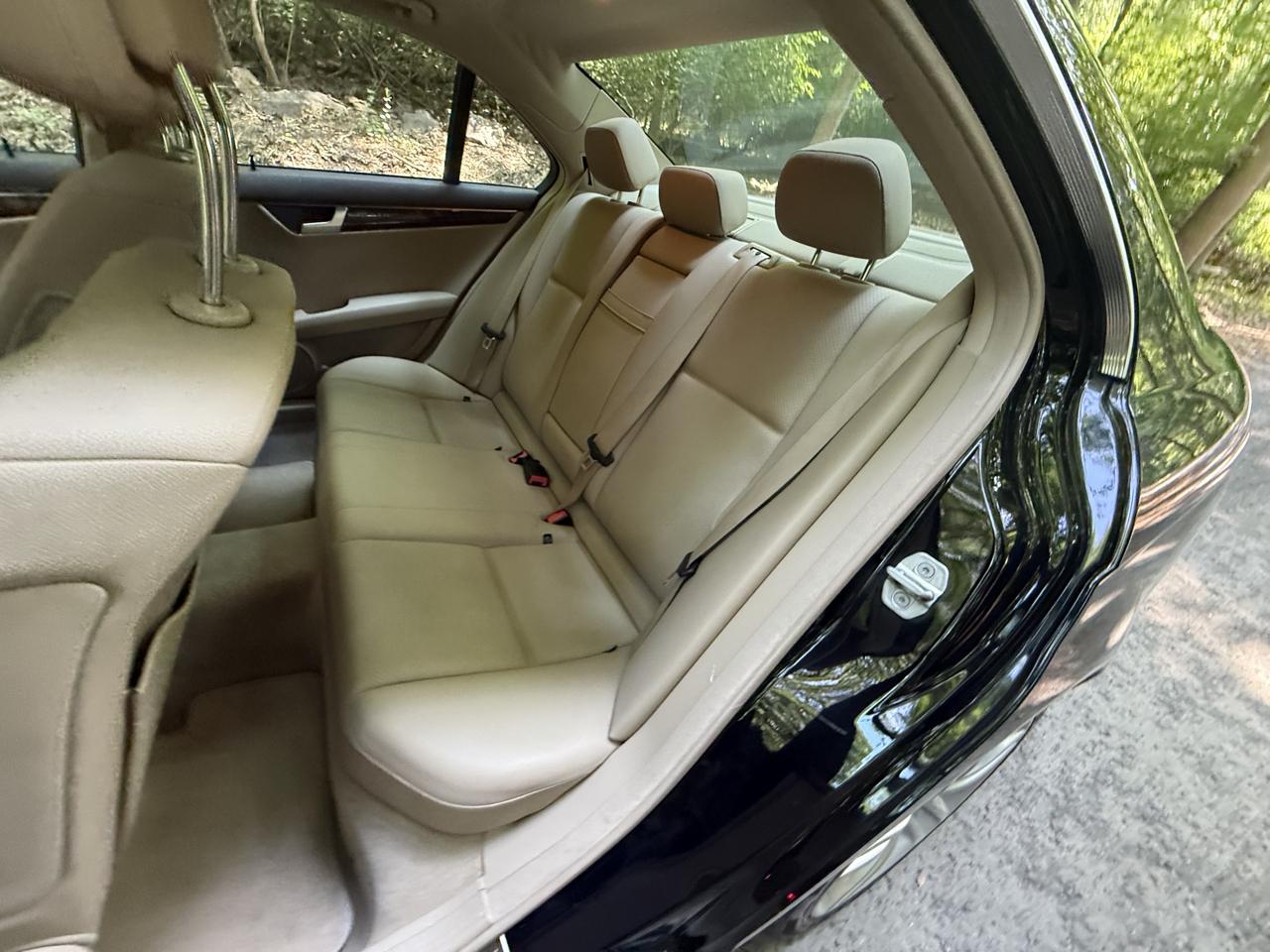 Mercedes-Benz C-Class C300 4MATIC Luxury Sedan 2012