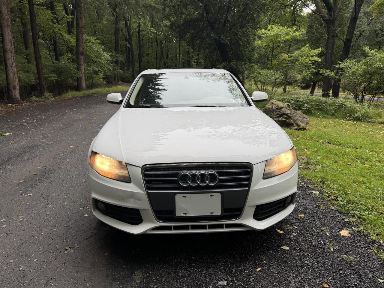 Audi A4 2.0T Sedan quattro Tiptronic 2012