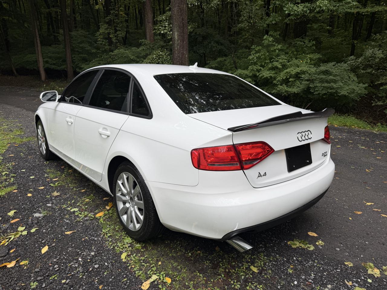 Audi A4 2.0T Sedan quattro Tiptronic 2012