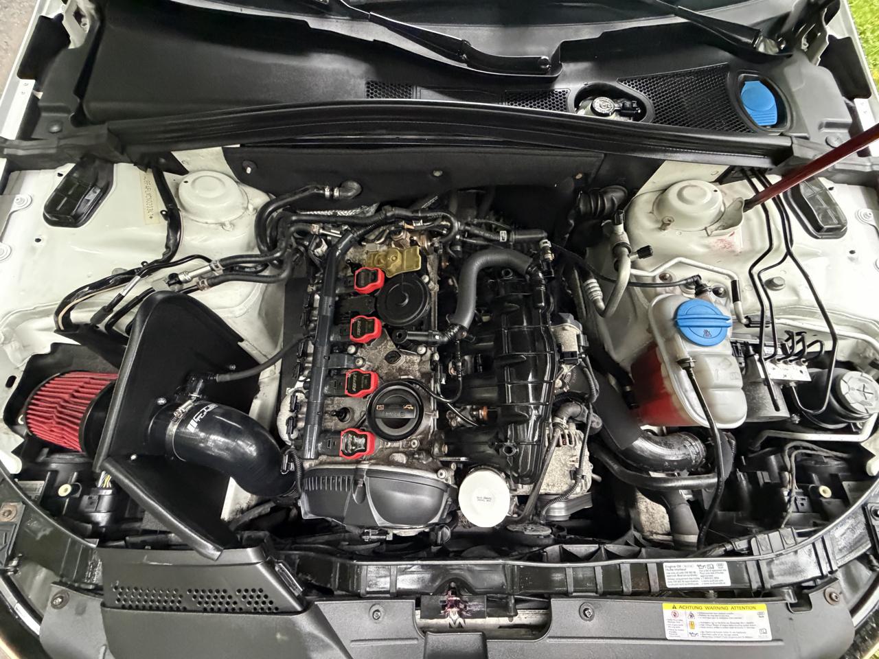 Audi A4 2.0T Sedan quattro Tiptronic 2012