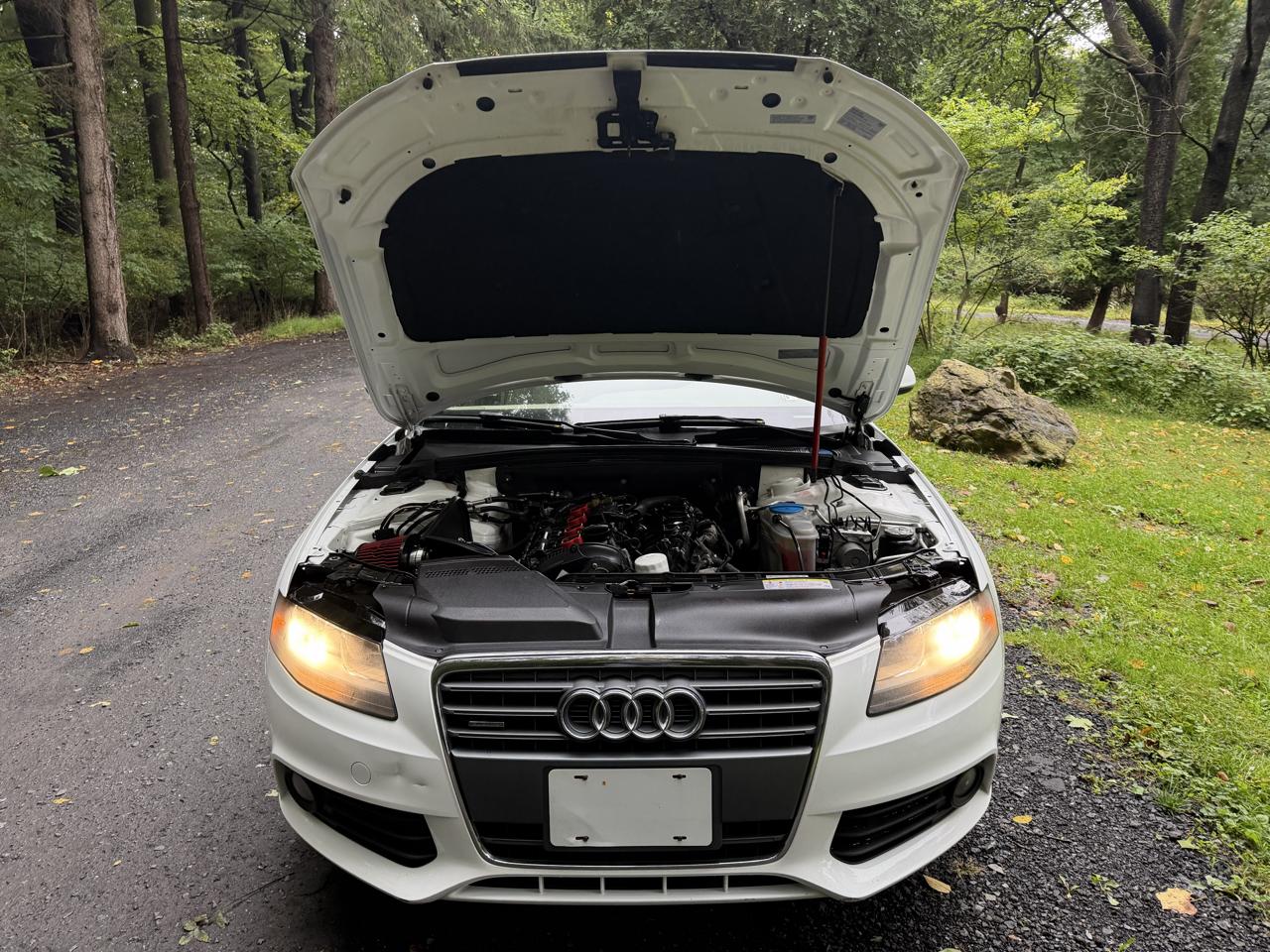 Audi A4 2.0T Sedan quattro Tiptronic 2012