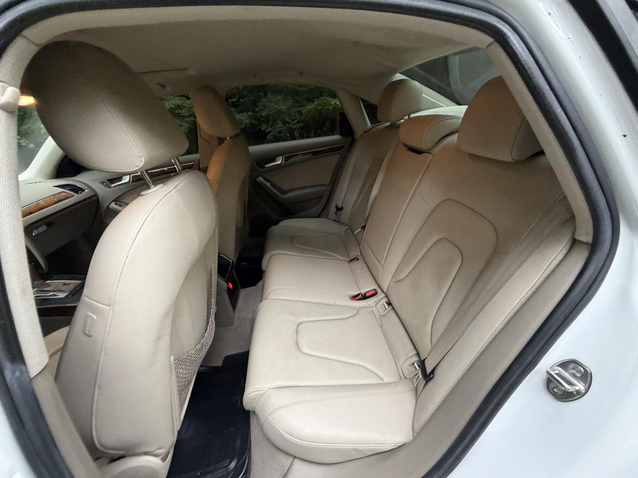 Audi A4 2.0T Sedan quattro Tiptronic 2012