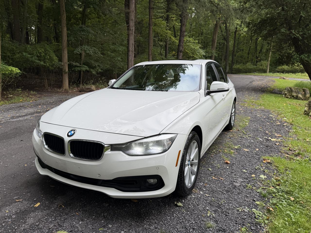 BMW 3-Series 320i xDrive Sedan 2017