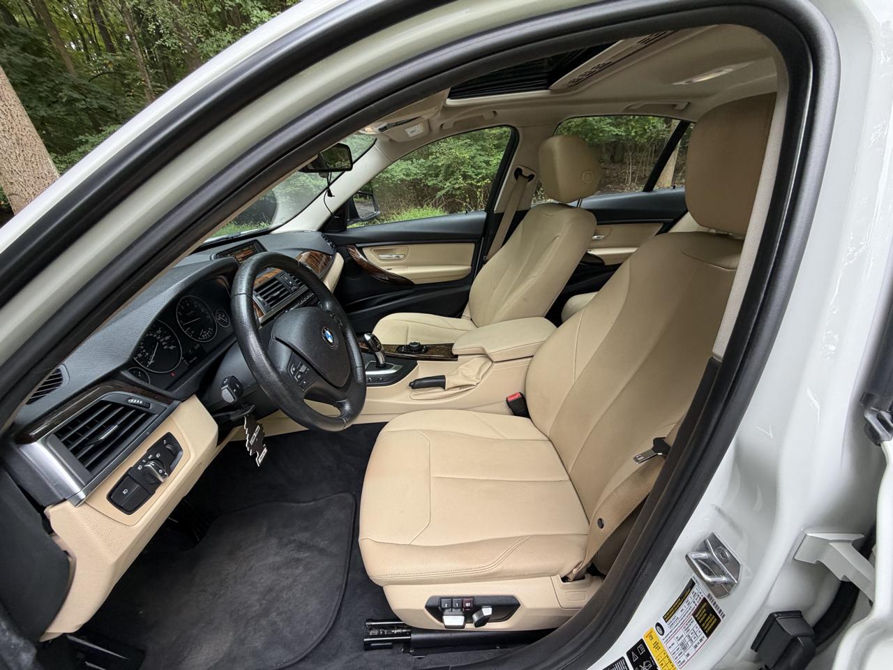 BMW 3-Series 320i xDrive Sedan 2017