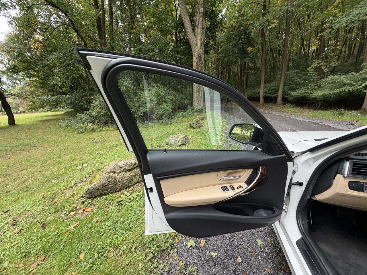 BMW 3-Series 320i xDrive Sedan 2017