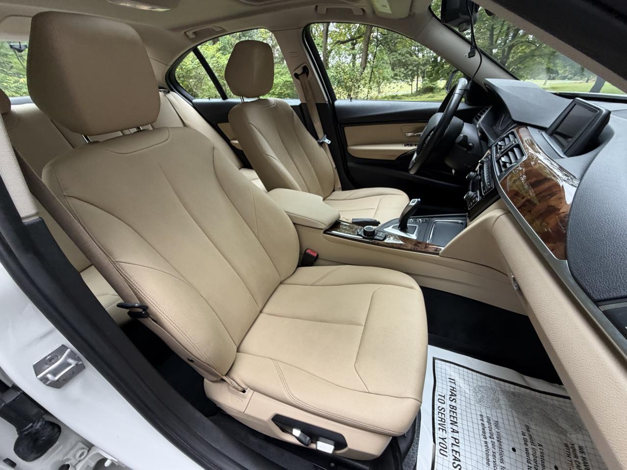 BMW 3-Series 320i xDrive Sedan 2017