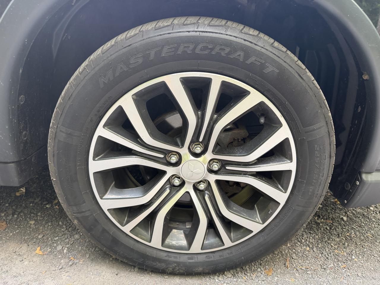 Mitsubishi Outlander SEL AWD 2018