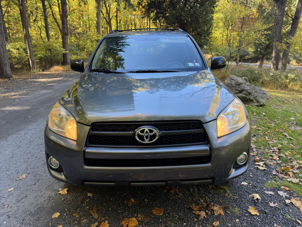Toyota RAV4 Sport I4 4WD 2010