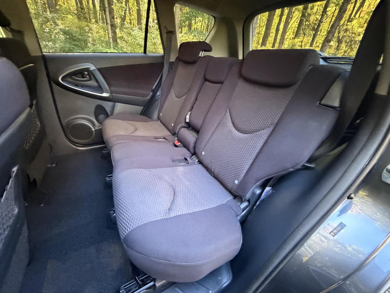 Toyota RAV4 Sport I4 4WD 2010