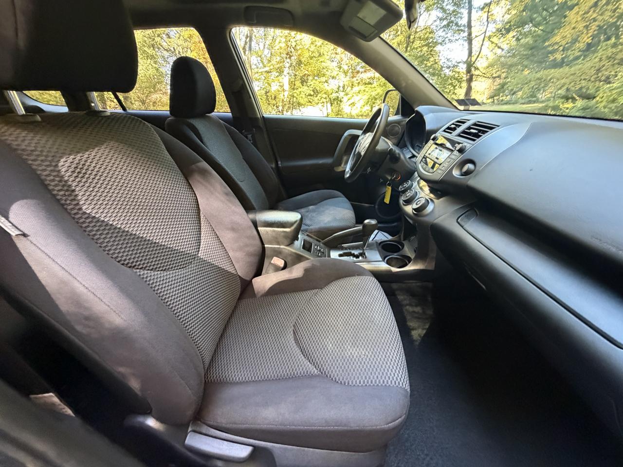 Toyota RAV4 Sport I4 4WD 2010