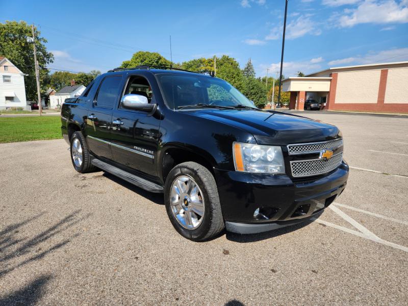 Chevrolet Avalanche LTZ 4WD 2012 Chevrolet Avalanche LTZ 4WD 2012
