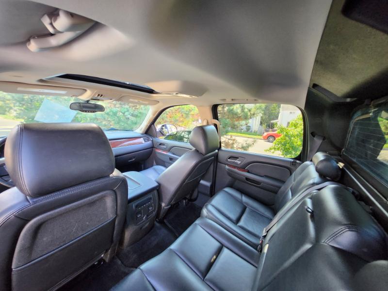 Chevrolet Avalanche LTZ 4WD 2012 Chevrolet Avalanche LTZ 4WD 2012