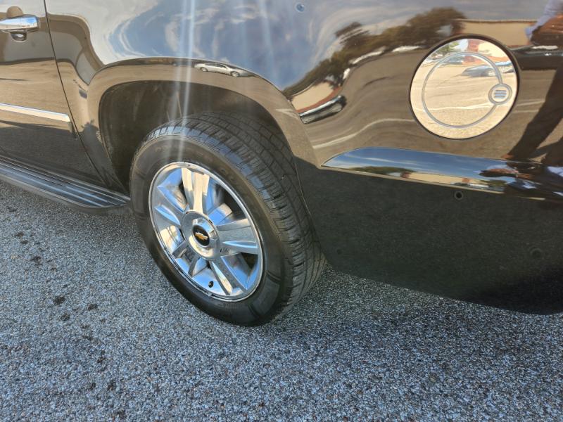 Chevrolet Avalanche LTZ 4WD 2012 Chevrolet Avalanche LTZ 4WD 2012
