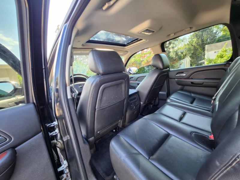 Chevrolet Avalanche LTZ 4WD 2012 Chevrolet Avalanche LTZ 4WD 2012
