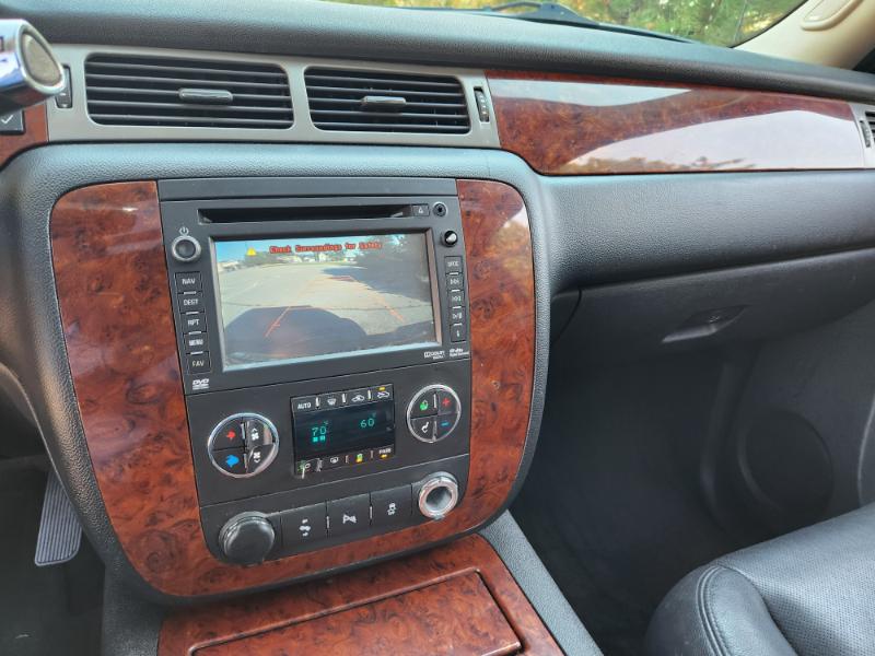Chevrolet Avalanche LTZ 4WD 2012 Chevrolet Avalanche LTZ 4WD 2012