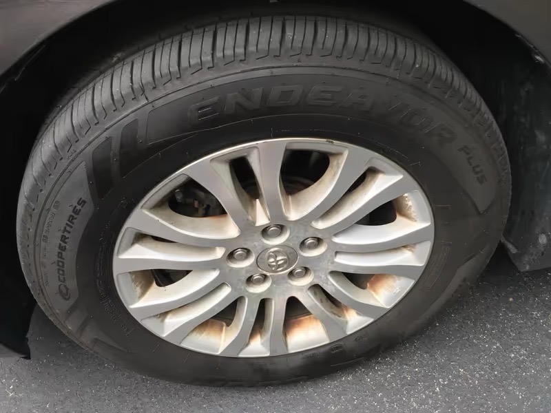 Toyota Sienna XLE FWD 8-Passenger V6 2014 Toyota Sienna XLE FWD 8-Passenger V6 2014