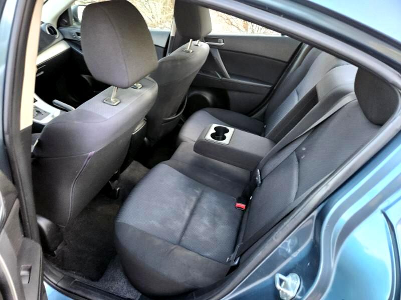 Mazda MAZDA3 i Touring 4-door 2010