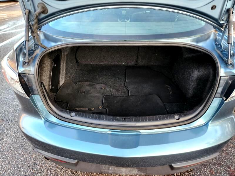 Mazda MAZDA3 i Touring 4-door 2010