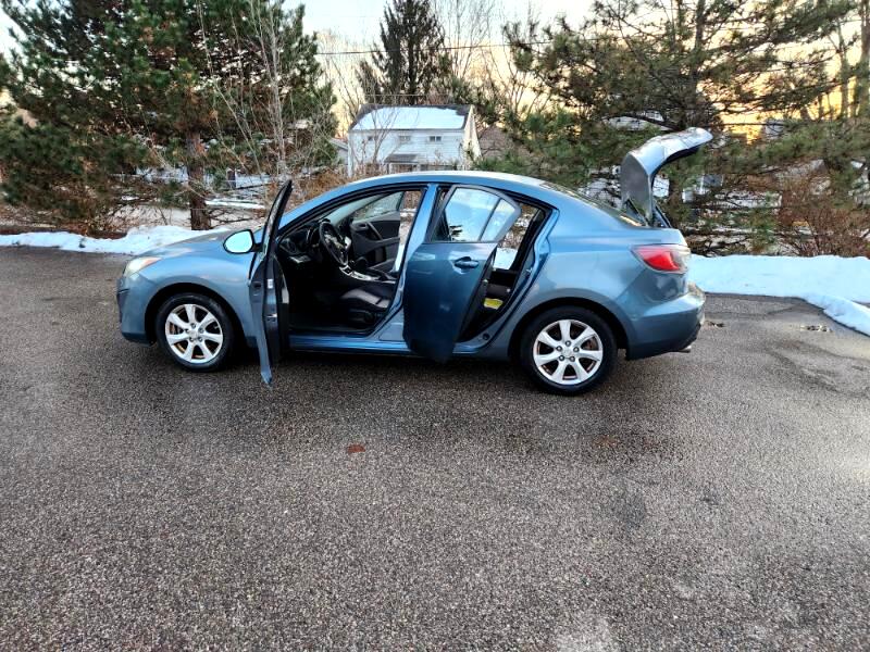 Mazda MAZDA3 i Touring 4-door 2010