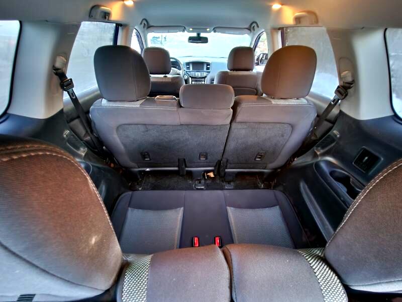 Nissan Pathfinder Platinum 4WD 2017