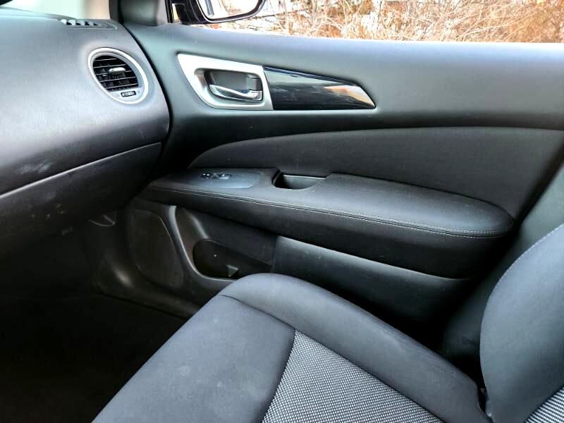 Nissan Pathfinder Platinum 4WD 2017