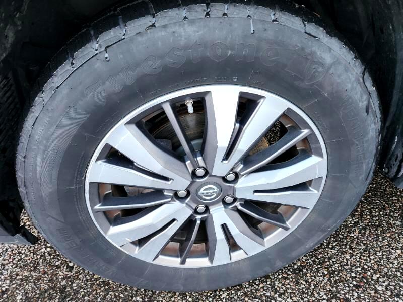 Nissan Pathfinder Platinum 4WD 2017